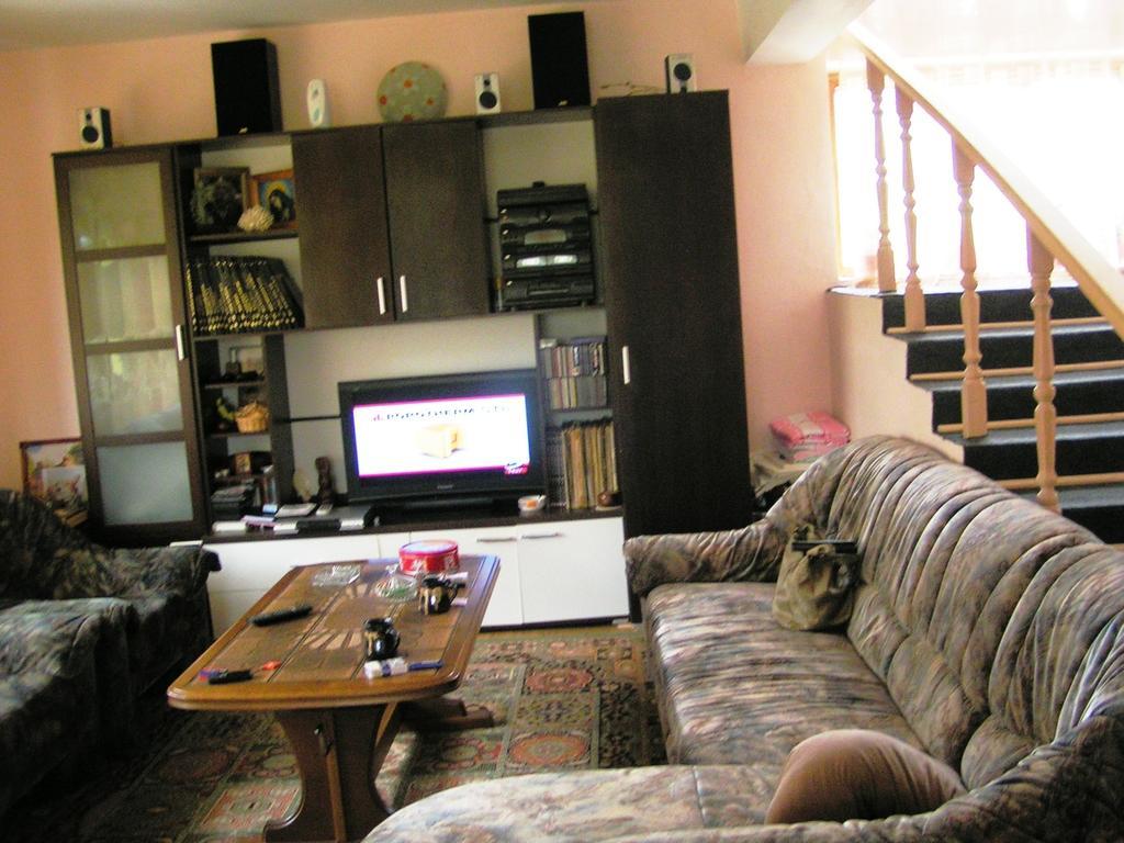 Casa Mora Hotel Sucevita Bagian luar foto